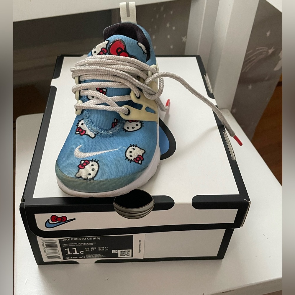 Nike Kids Blue Hello Kitty Sneakers